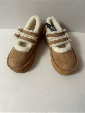 Women Cozy Faux-Shearling Mary Janes in Tan